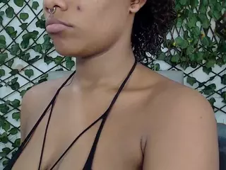 rouss-0's Live Sex Cam Show