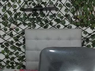 rouss-0's Live Sex Cam Show