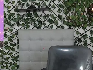 rouss-0's Live Sex Cam Show