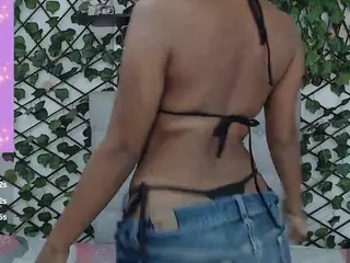 rouss-0's Live Sex Cam Show