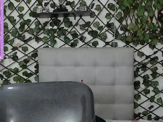rouss-0's Live Sex Cam Show