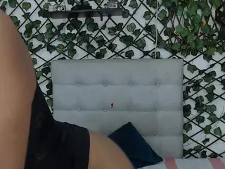rouss-0's Live Sex Cam Show