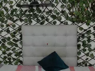 rouss-0's Live Sex Cam Show