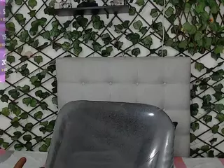 rouss-0's Live Sex Cam Show