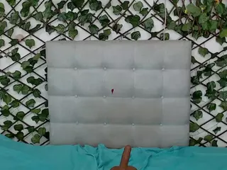 rouss-0's Live Sex Cam Show