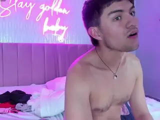 SCRETTVELVEET's Live Sex Cam Show