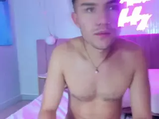SCRETTVELVEET's Live Sex Cam Show