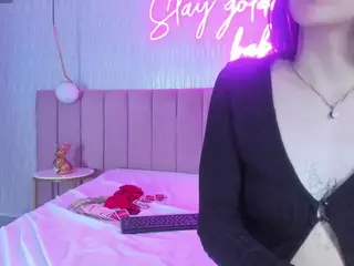 SCRETTVELVEET's Live Sex Cam Show