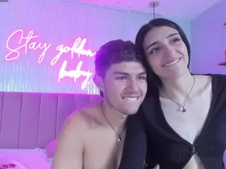 SCRETTVELVEET's Live Sex Cam Show