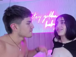 secretvelvetfx's Live Sex Cam Show