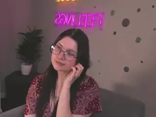Elsie-Basnett's Live Sex Cam Show