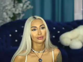 GoldenAmberX's Live Sex Cam Show