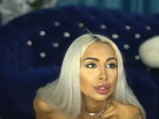 GoldenAmberX's Live Sex Cam Show