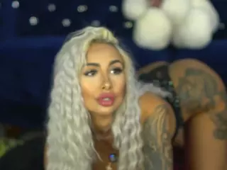 GoldenAmberX's Live Sex Cam Show