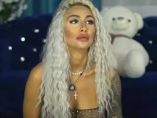 GoldenAmberX's Live Sex Cam Show