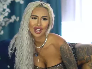 GoldenAmberX's Live Sex Cam Show