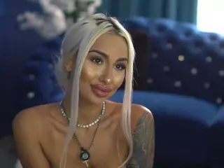 GoldenAmberX's Live Sex Cam Show