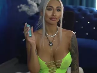 GoldenAmberX's Live Sex Cam Show