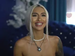 GoldenAmberX's Live Sex Cam Show