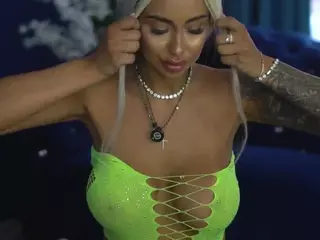 GoldenAmberX's Live Sex Cam Show
