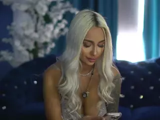 GoldenAmberX's Live Sex Cam Show