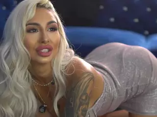 GoldenAmberX's Live Sex Cam Show