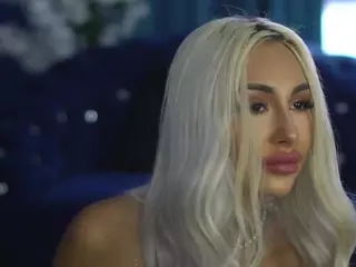 GoldenAmberX's Live Sex Cam Show