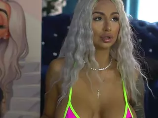 GoldenAmberX's Live Sex Cam Show