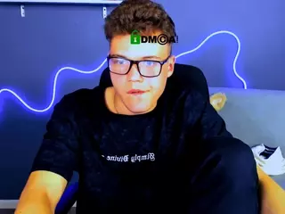 lucas-long's Live Sex Cam Show
