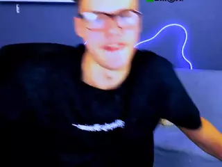 lucas-long's Live Sex Cam Show