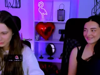niki-miki's Live Sex Cam Show