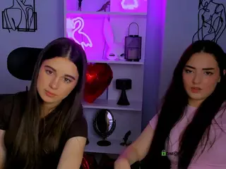 niki-miki's Live Sex Cam Show