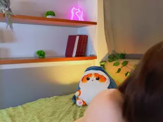 RowenaHathaway's Live Sex Cam Show