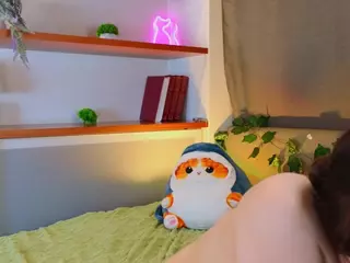 RowenaHathaway's Live Sex Cam Show