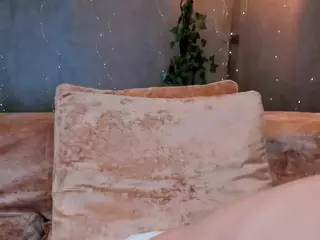 RowenaHathaway's Live Sex Cam Show