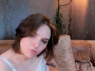 RowenaHathaway's Live Sex Cam Show