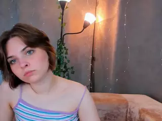 RowenaHathaway's Live Sex Cam Show
