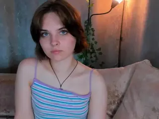RowenaHathaway's Live Sex Cam Show