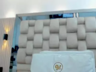 Ikia-Lopezz's Live Sex Cam Show