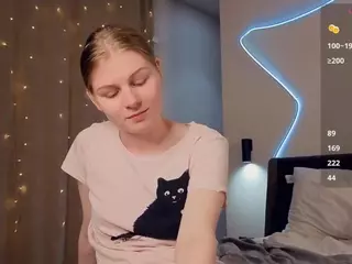 MildredChurchwell's Live Sex Cam Show