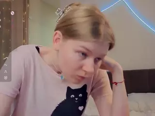 MildredChurchwell's Live Sex Cam Show