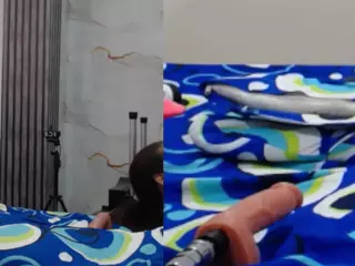 mirelli-g's Live Sex Cam Show