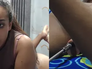 mirelli-g's Live Sex Cam Show
