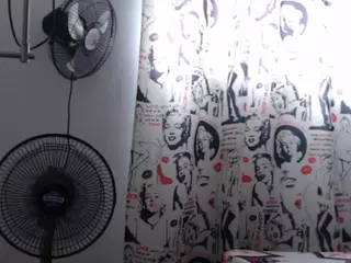 mirelli-g's Live Sex Cam Show