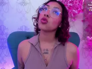 Oliv-Jones's Live Sex Cam Show