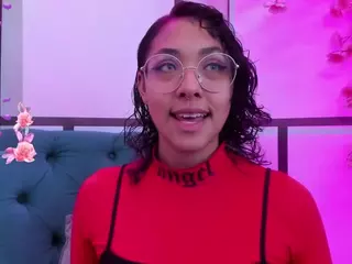 Oliv-Jones's Live Sex Cam Show