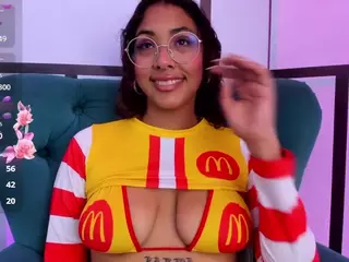 Oliv-Jones's Live Sex Cam Show