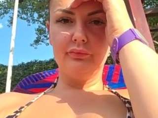 Live cam show with HORNY_BIG_ASS