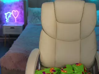 YourVivianHot's Live Sex Cam Show