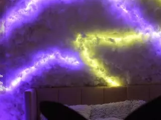 YourVivianHot's Live Sex Cam Show